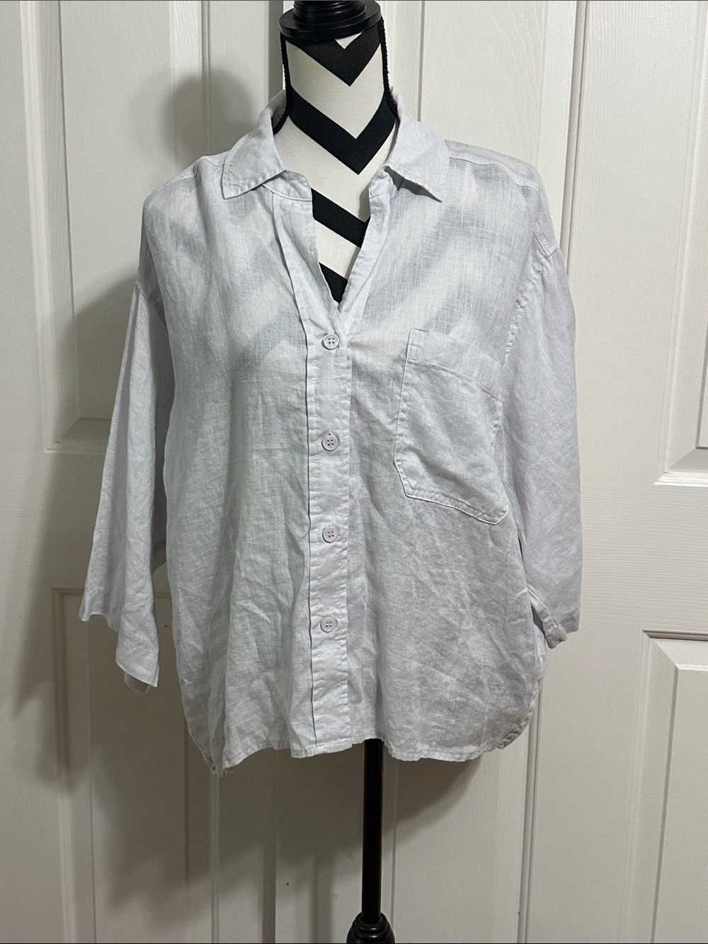 Magaschoni White Linen 3/4 Sleeve Button Down